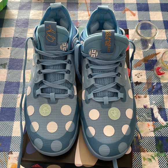 Brand New with box.  Adidas any gender Never worn fashionable athletic shoes - Picture 2 of 9